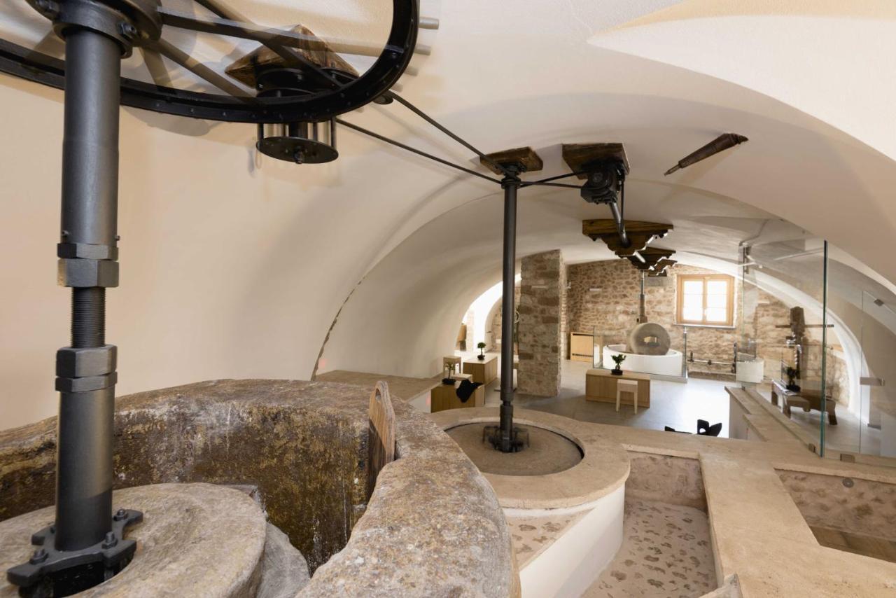 ホテル Antico Borgo Molino 7Cento Vicino Ai Giardini Di Ninfa Cori エクステリア 写真