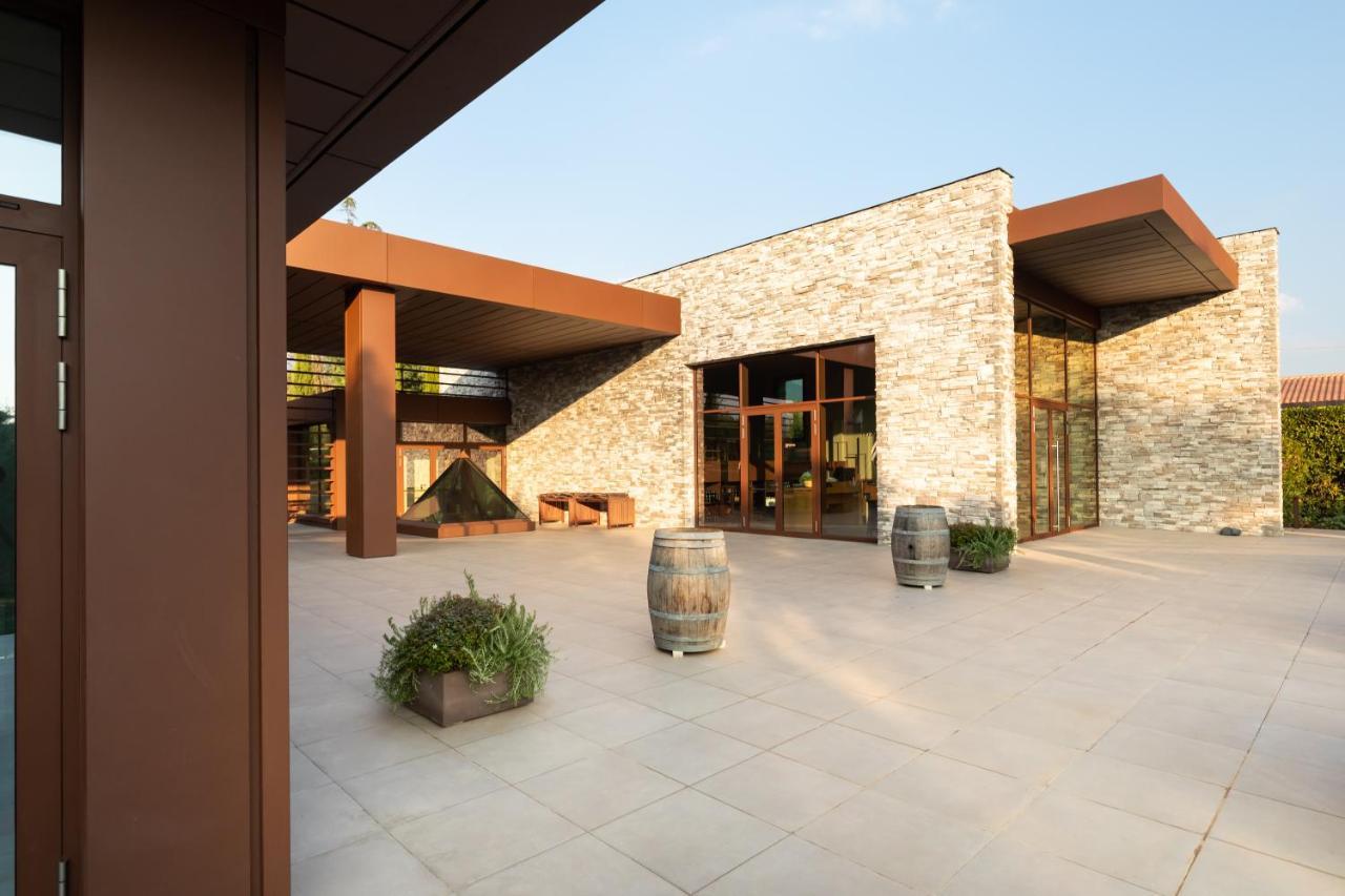 ホテル Antico Borgo Molino 7Cento Vicino Ai Giardini Di Ninfa Cori エクステリア 写真